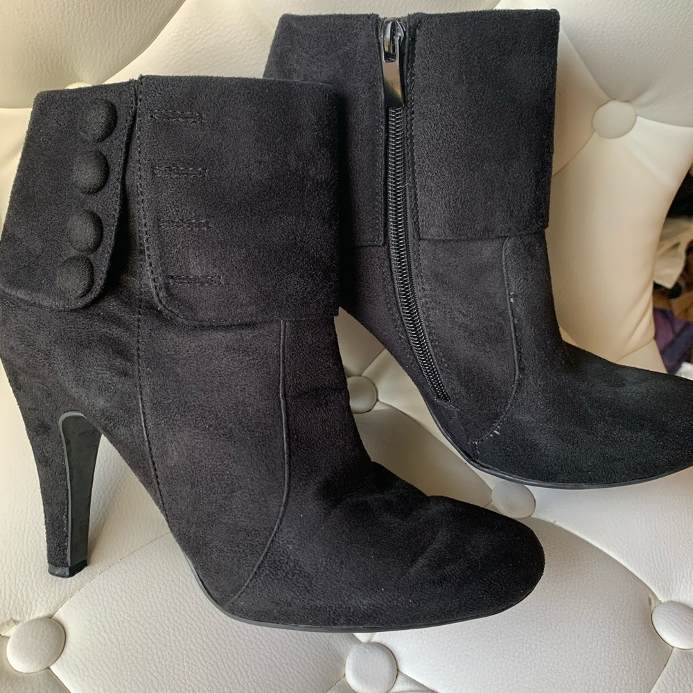 Women's Black Suede High-Heeled Ankle Boots with Fold-Over Detail